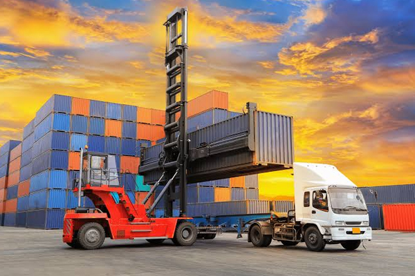 Shipping container delivery service